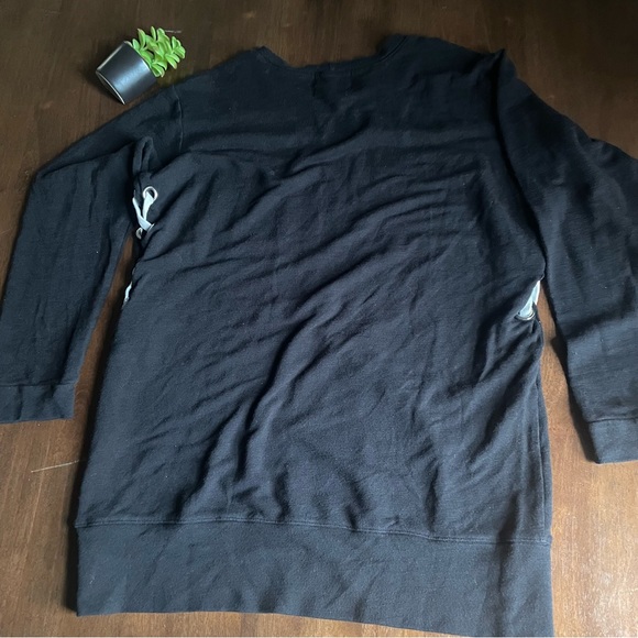 Monrow Mommy Maternity Side Lace Up Long Sleeve Sweatshirt In Black Size Medium - Picture 6 of 9
